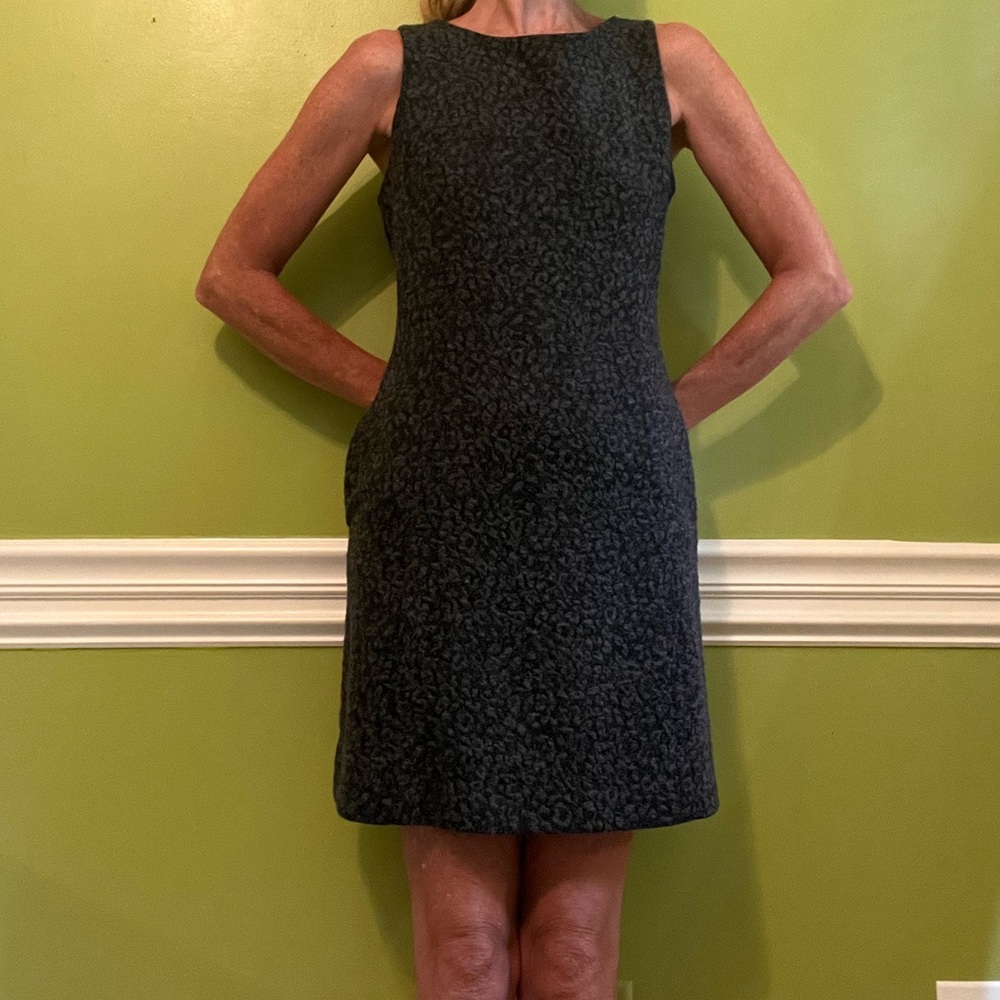 EUC Nicole Miller Sheth Dress in Grey and Black